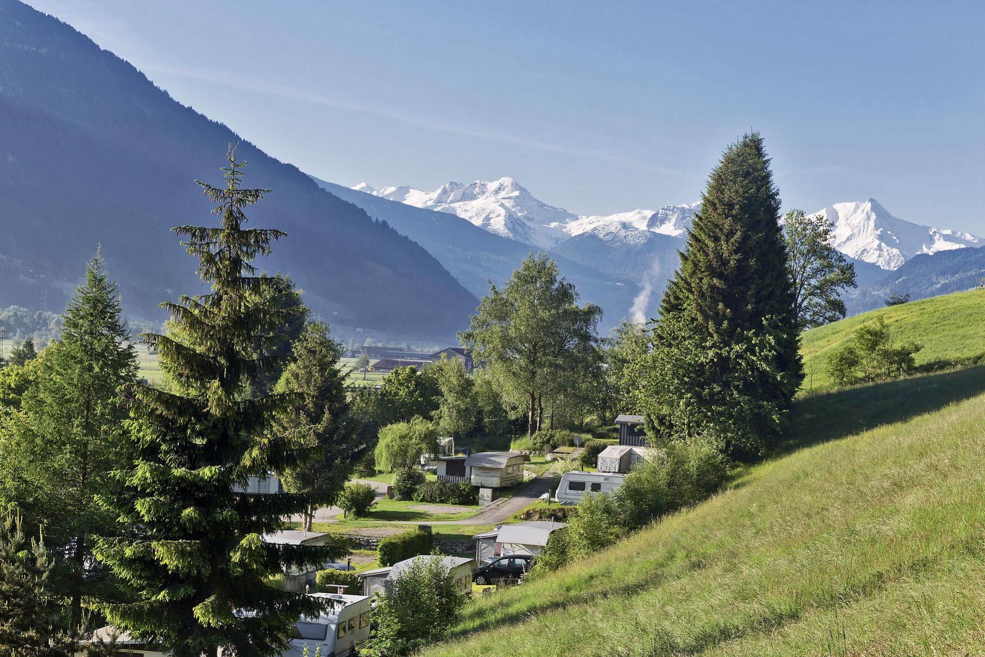 Natuerlich Hell. Aparthotel & Camping Fügen Eksteriør billede