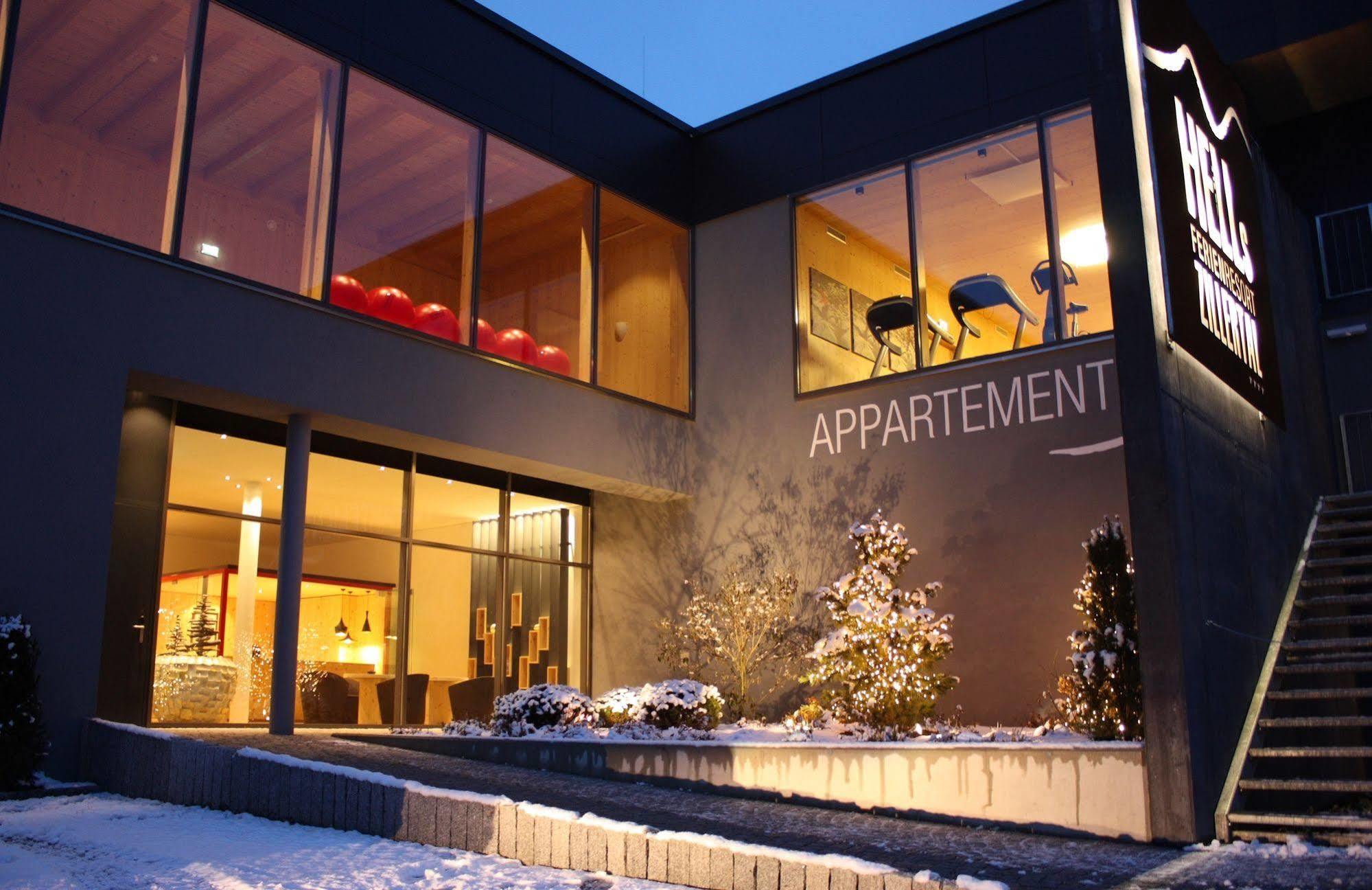 Natuerlich Hell. Aparthotel & Camping Fügen Eksteriør billede